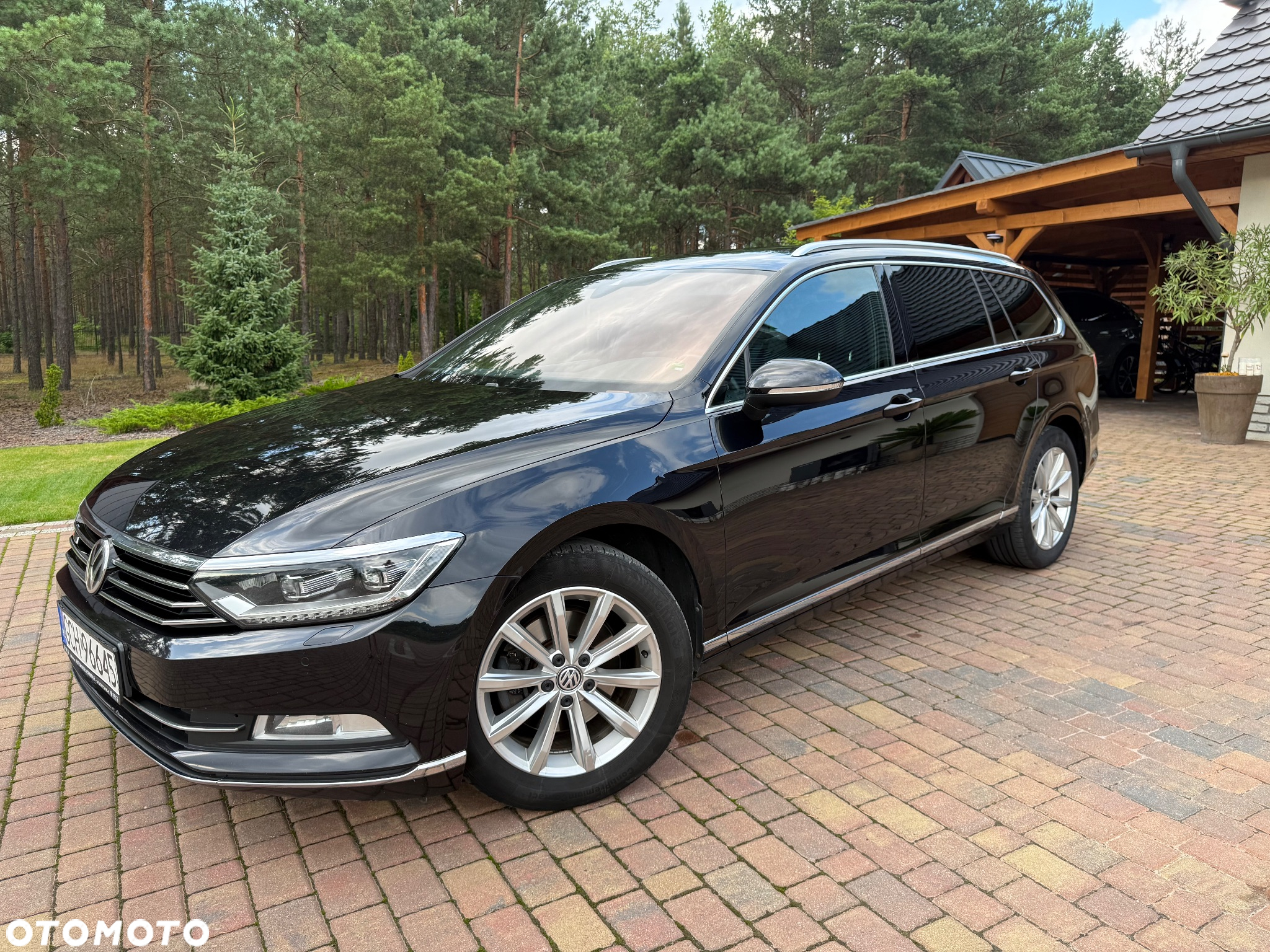 Volkswagen Passat Variant 2.0 TDI SCR 4Motion DSG Highline - 2