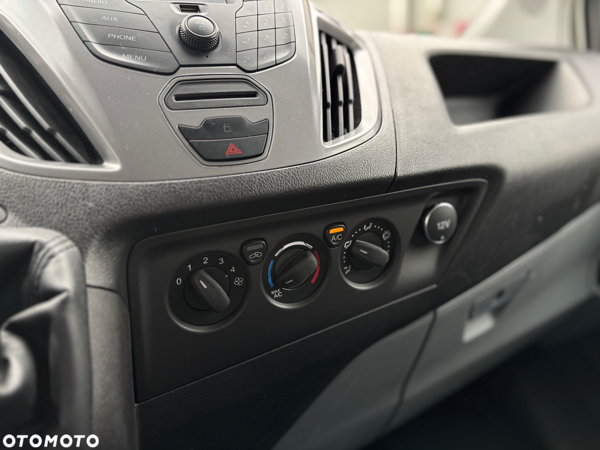 Ford Transit Custom L1H1 Klima Relingi Hak PDC Tempomat Nowe opony Serwis 3-osobowy - 27