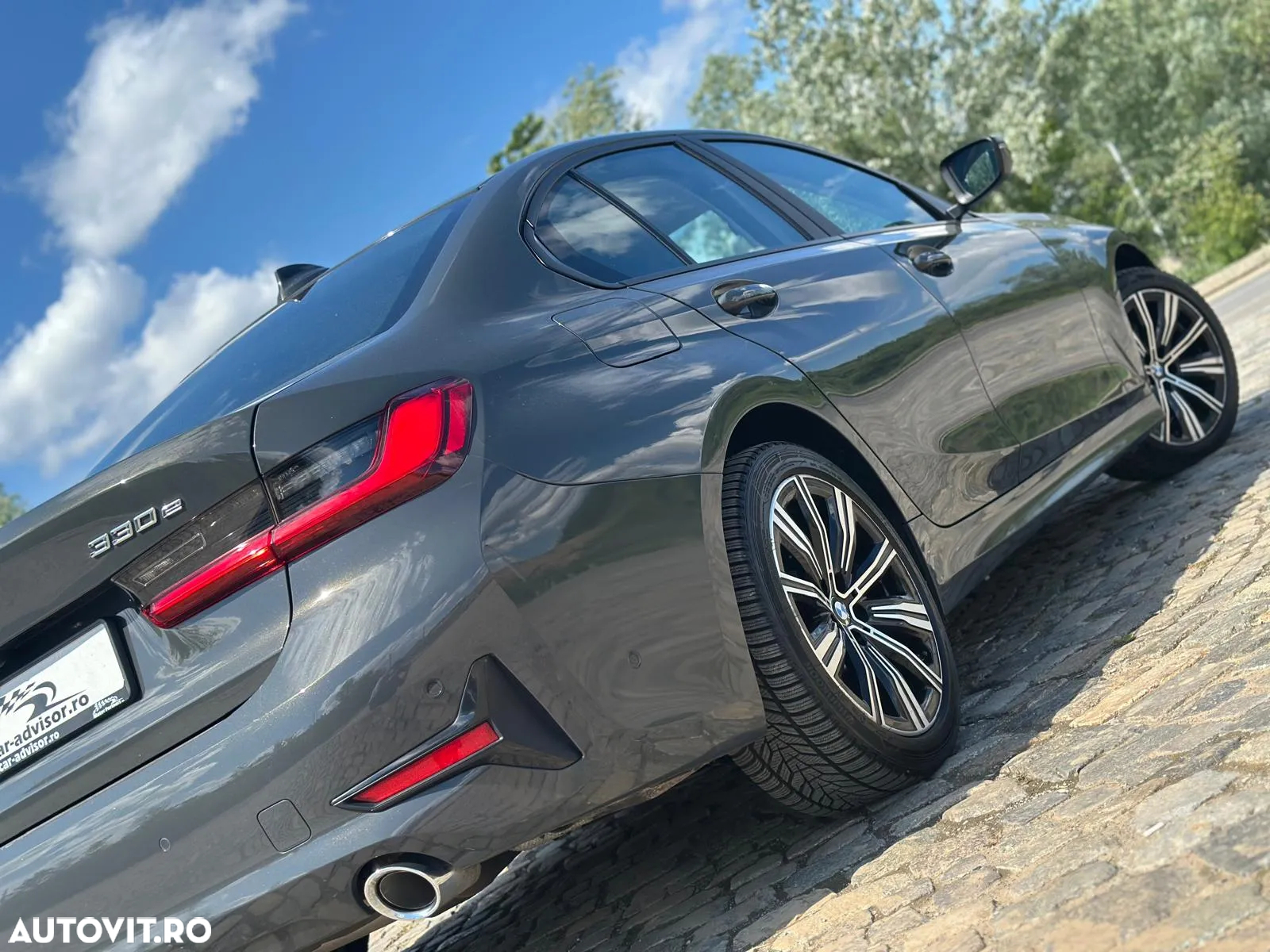 BMW Seria 3 330e Aut. Sport Line - 10