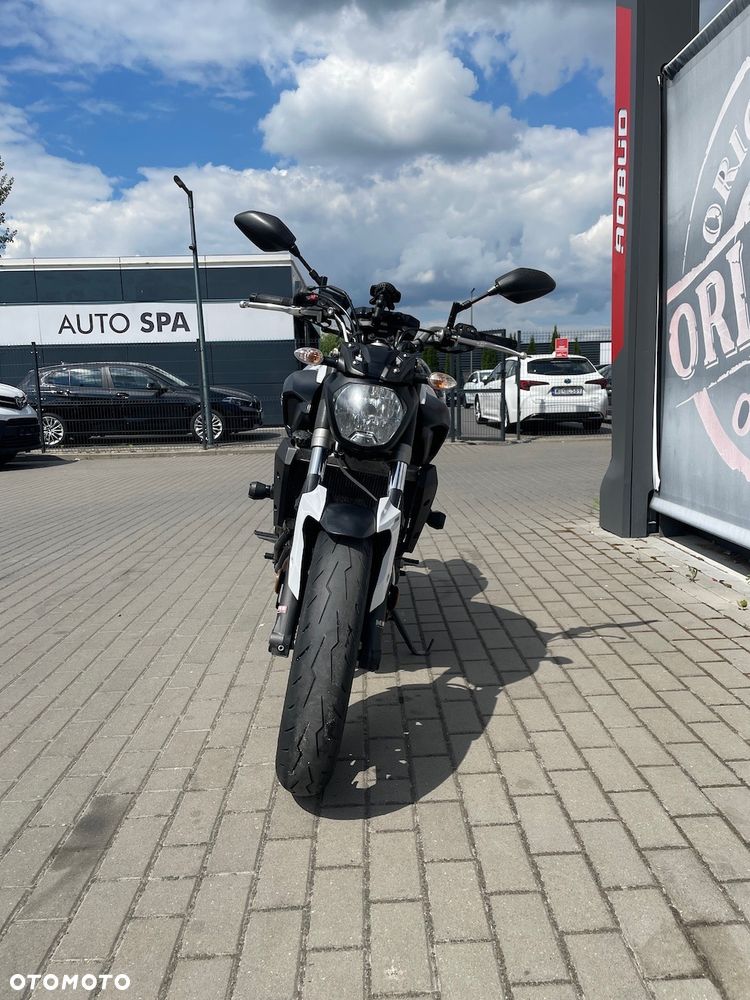 Yamaha MT - 3