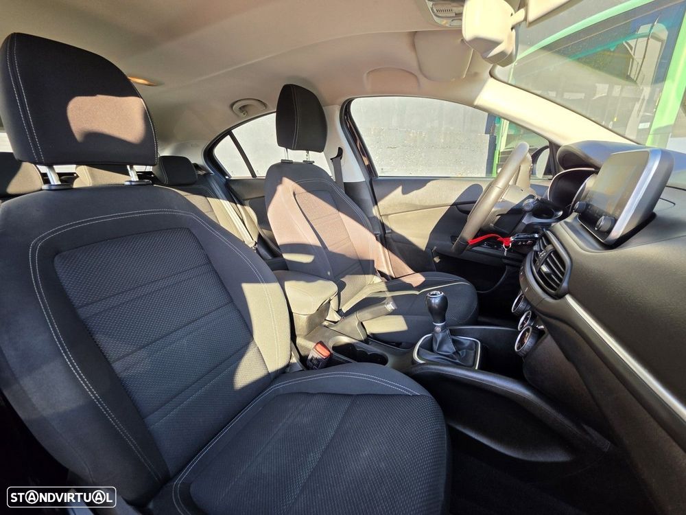 Fiat Tipo 1.3 M-Jet Lounge Tech J17 - 4