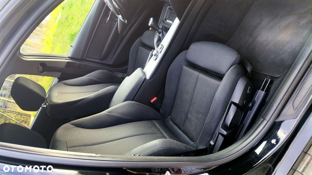 BMW Seria 3 320d - 27