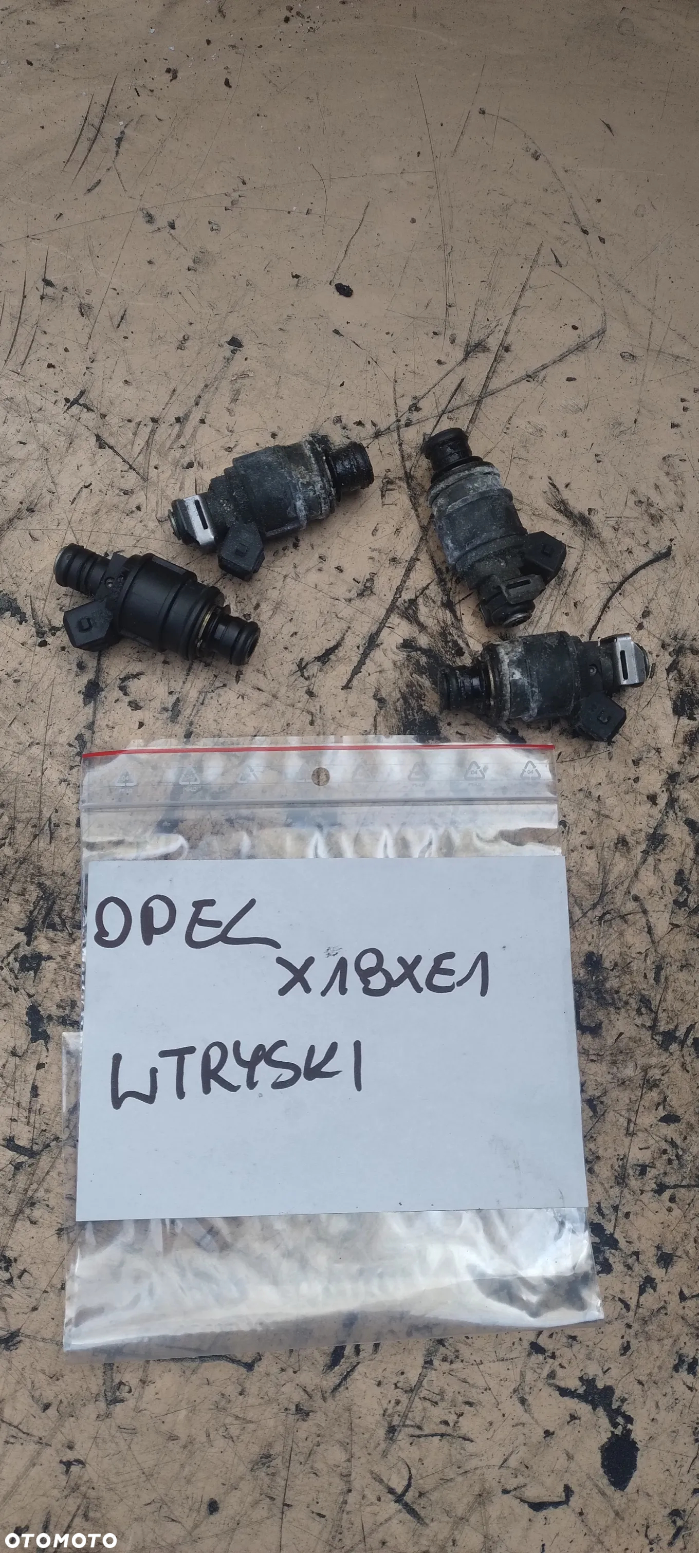 OPEL 1,8 16V ASTRA VECTRA ZAFIRA Z18XE listwa wtryskowa wtryski  X18XE1 - 4