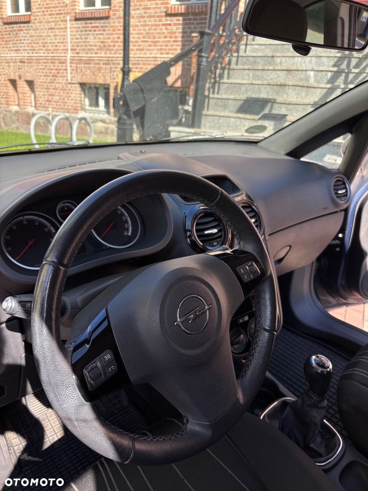 Opel Corsa 1.2 16V 111 - 10