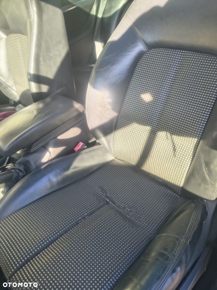 Peugeot 407 - 6
