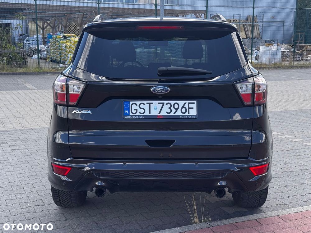 Ford Kuga 2.0 TDCi 2x4 ST-Line - 4