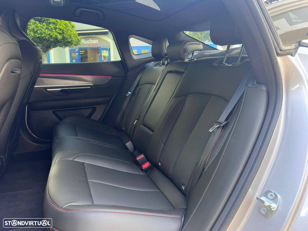 Xpeng P7i 86.2 kWh Long Range + Premium Cockpit - 3