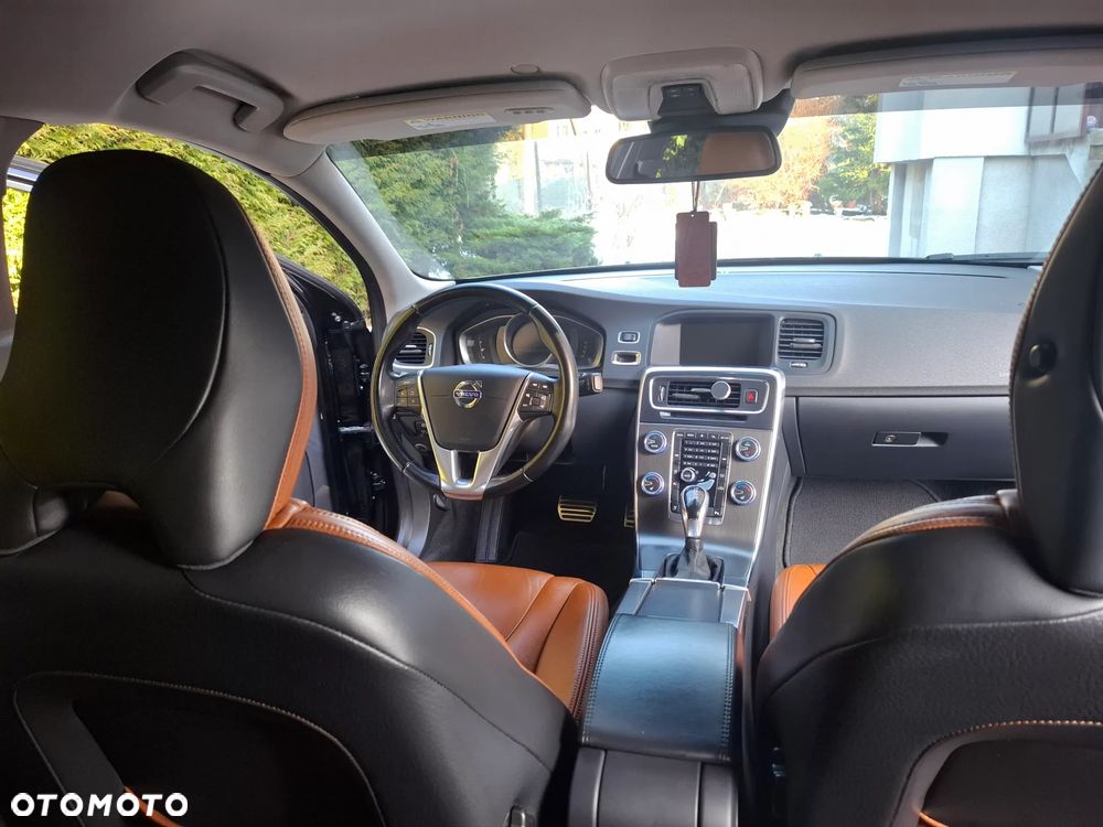 Volvo S60 T6 AWD Momentum - 14