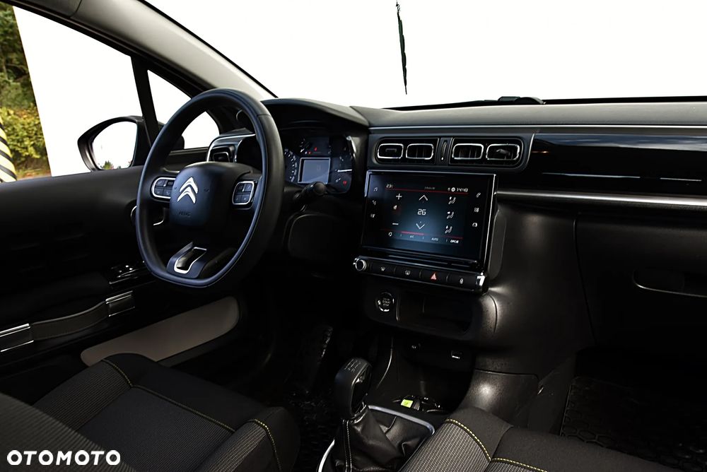 Citroën C3 1.2 PureTech Shine - 22