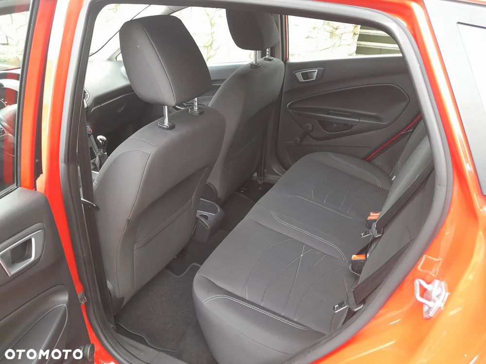 Ford Fiesta 1.25 Celebration - 13