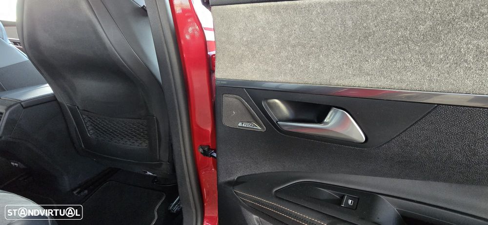 Peugeot 3008 1.6 Hybrid GT Pack e-EAT8 - 30