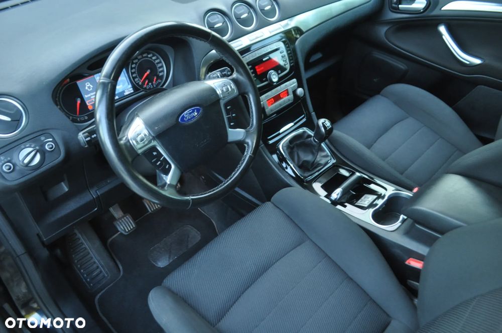 Ford S-Max 2.0 Titanium - 21