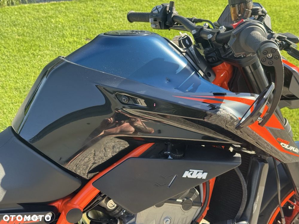KTM DUKE 890 - 9