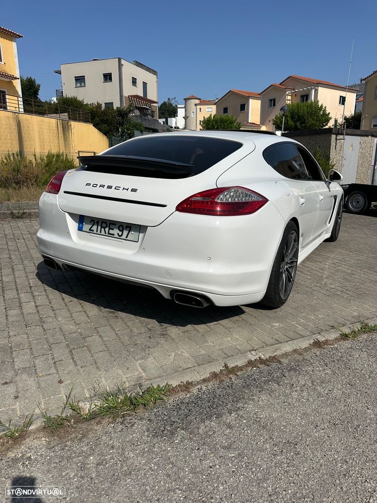 Porsche Panamera Platinum Edition - 4