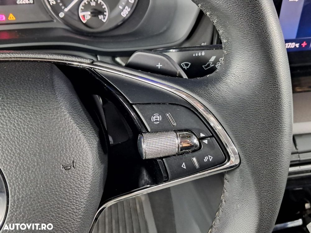 SKODA Octavia 2024 — imagine 11