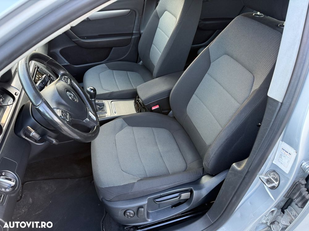 Volkswagen Passat Variant 1.6 TDI (BlueMotion Technology) Comfortline - 12