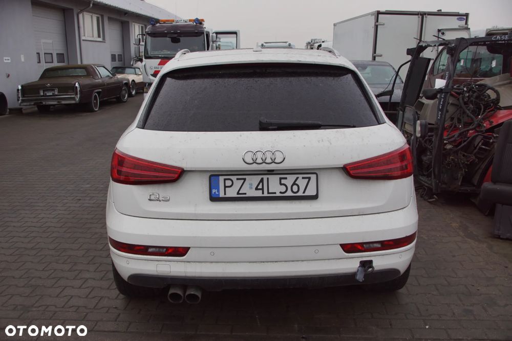 Auto na części - Audi Q3 I 8U Lift 2.0 TFSI 200 KM CCTA SGV LB9A 2017R Silnik Skrzynia Drzwi Klapa Błotnik Zderzak Lampa Lusterko Klamka Szyba Deska Kokpit Sterownik Moduł Czujnik Licznik Wyświetlacz Panel Kierownica - 5