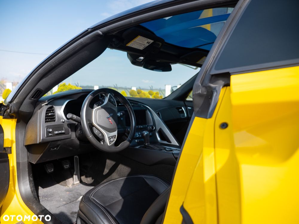 Chevrolet Corvette - 26
