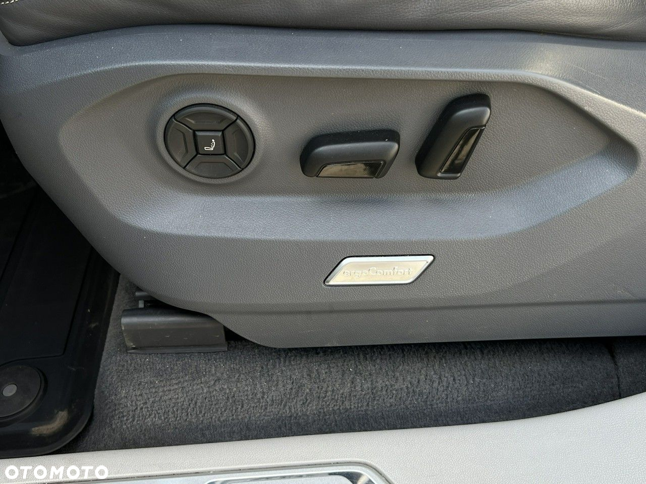 Volkswagen Touareg - 15