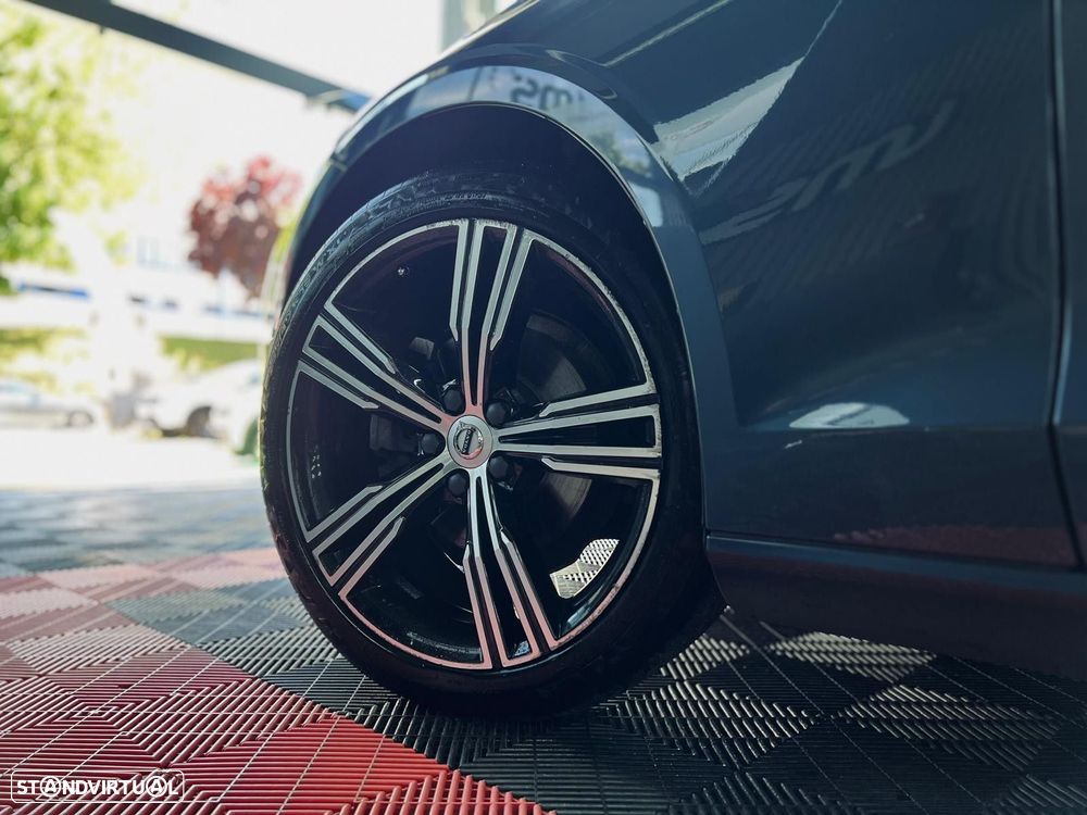 Volvo V60 2.0 D3 Inscription Geartronic - 16