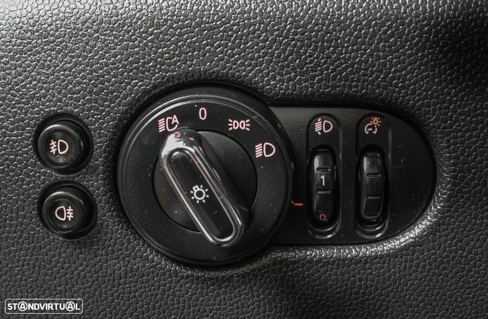 MINI 5 Portas One D - 36