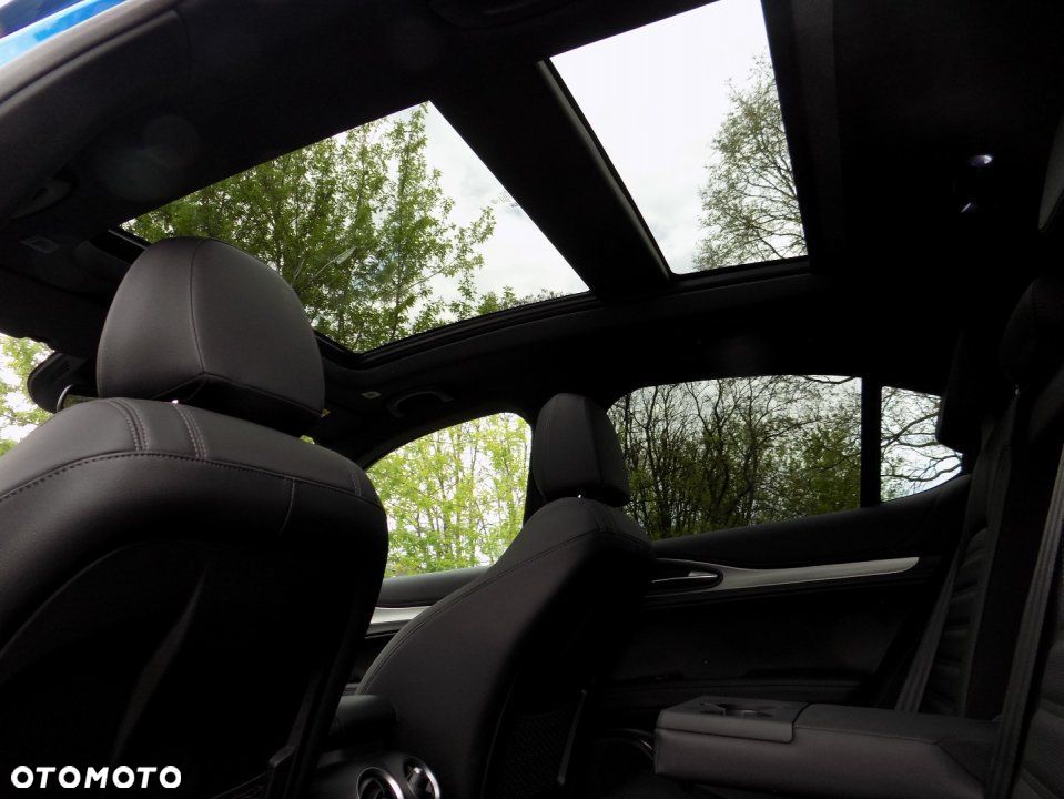 Alfa Romeo Stelvio - 20