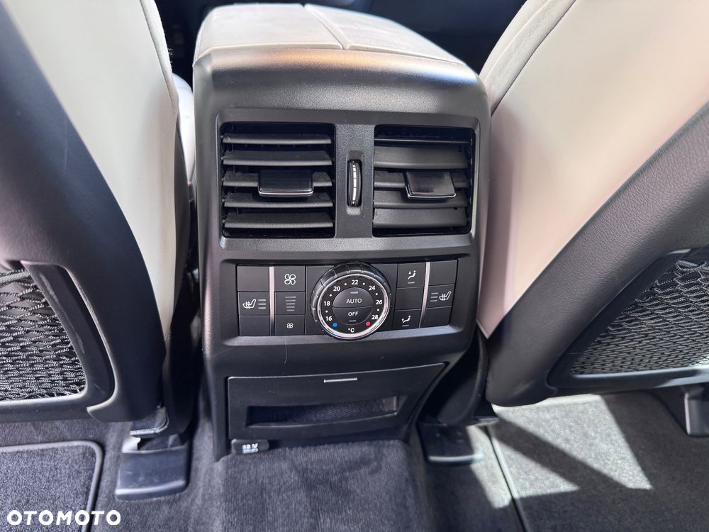 Mercedes-Benz GLS - 11