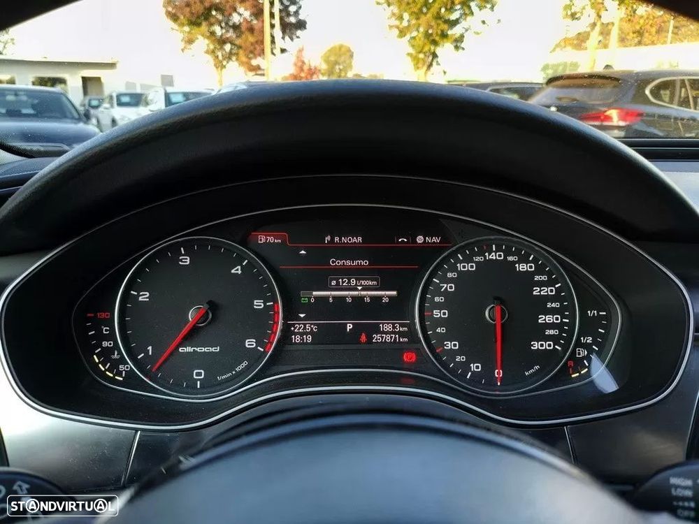 Audi A6 Allroad 3.0 TDi quattro S tronic C.Diesel - 4