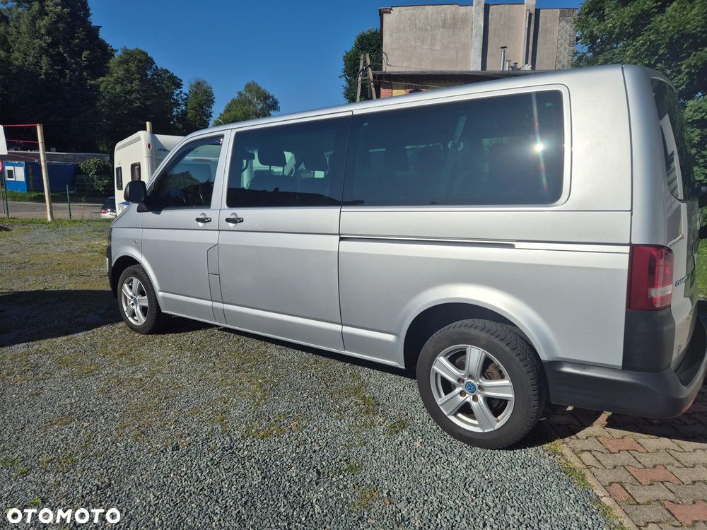 Volkswagen Caravelle - 13