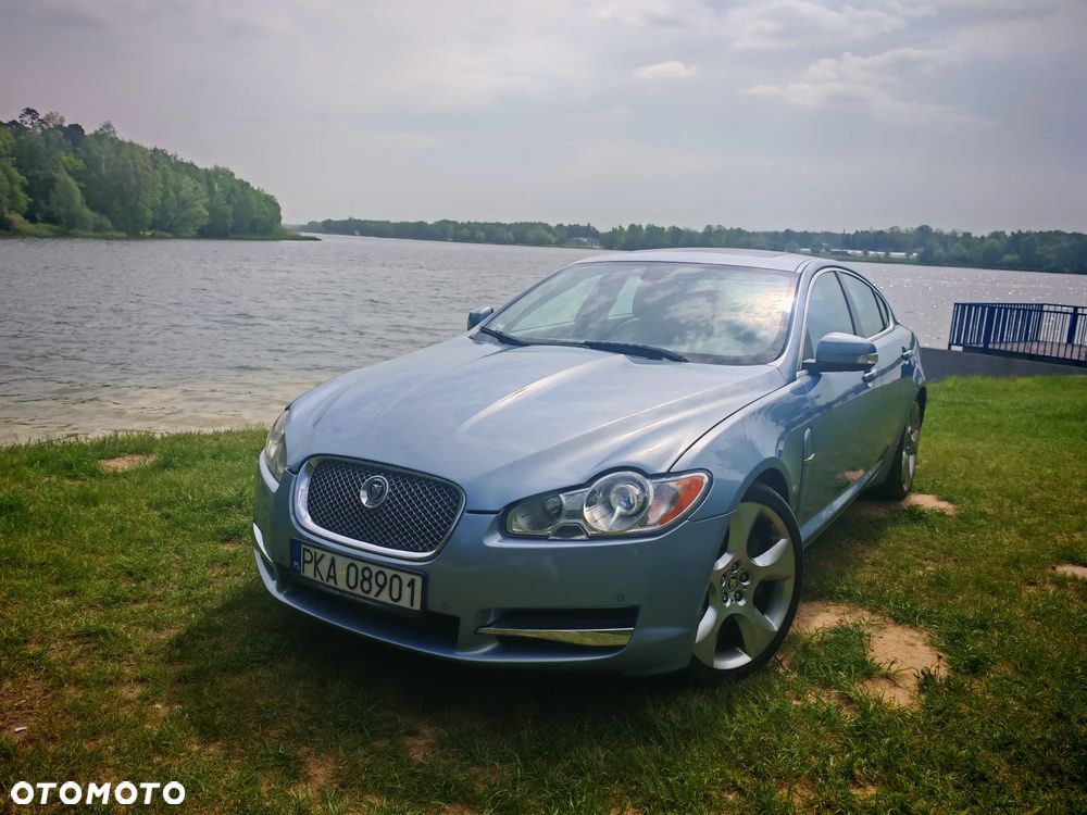 Jaguar XF - 16