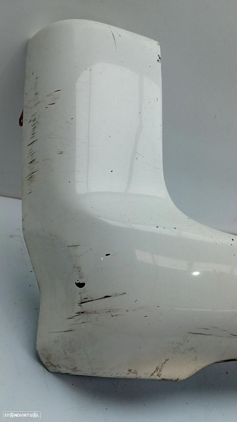 Pára-choques trás HYUNDAI H100 - 3