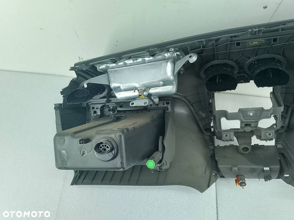 DESKA ROZDZIELCZA,KONSOLA PODUSZKI SENSOR PASY FORD FOCUS II FL - 2