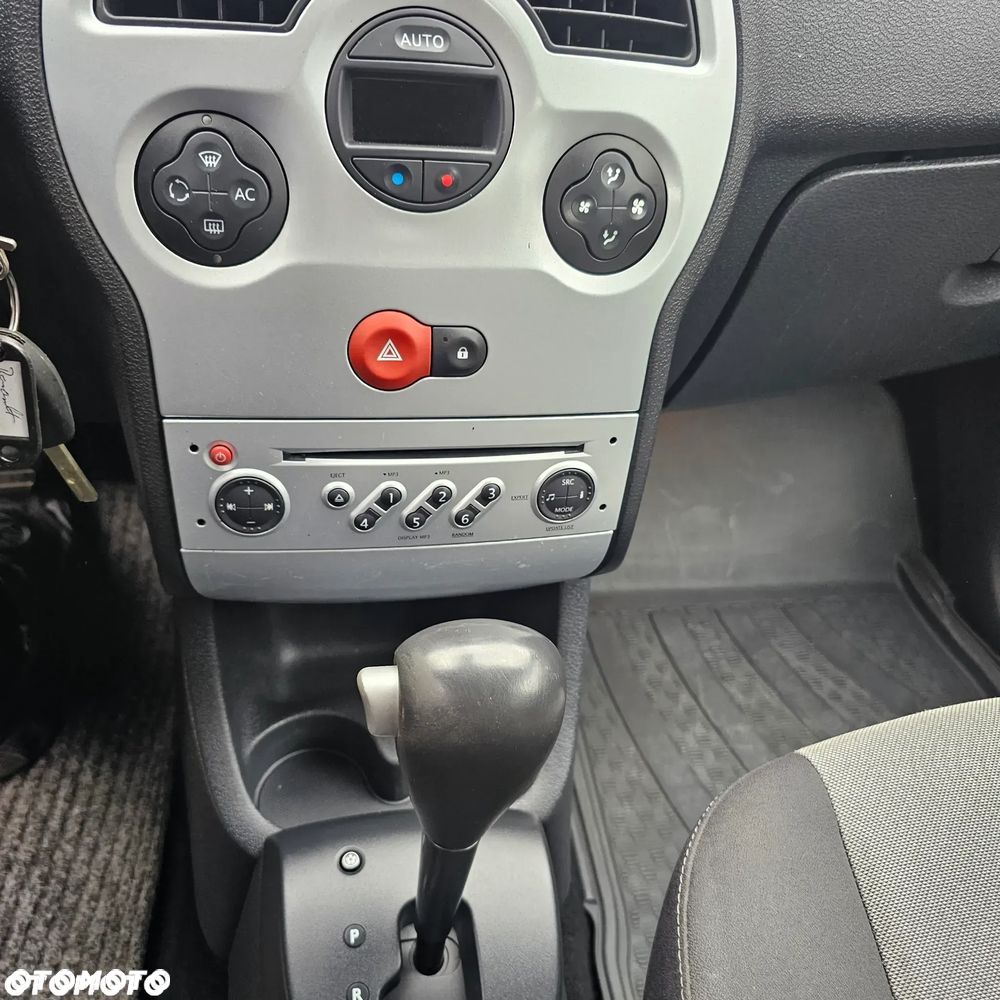 Renault Modus Grand 1.6 16V ESP Limited - 12
