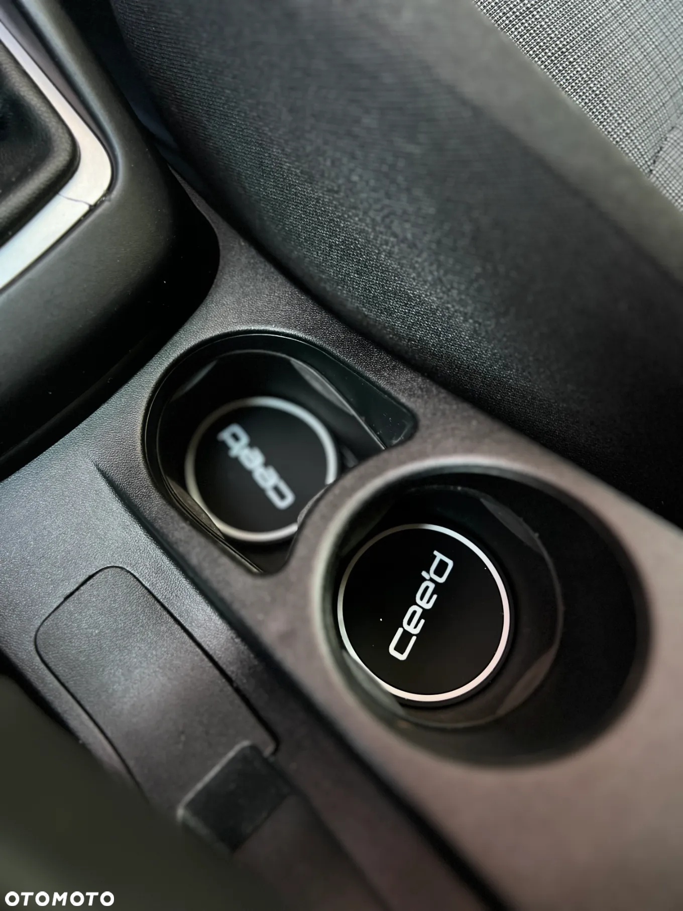 Kia Ceed - 24