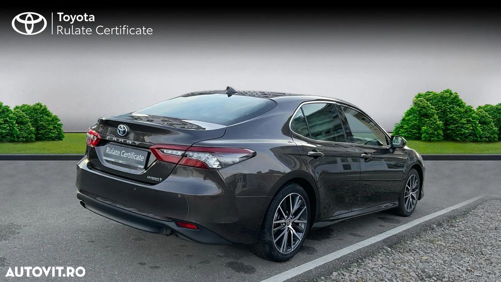Toyota Camry 2.5 Hybrid Exclusive - 6