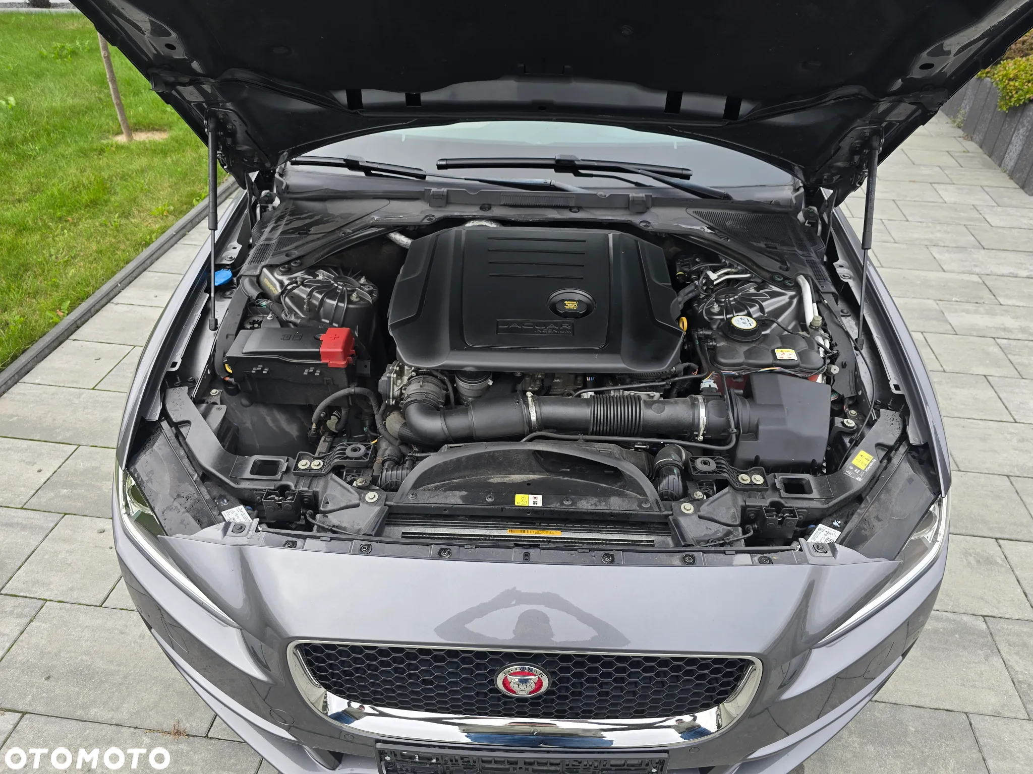 Jaguar XE 20d Prestige - 19