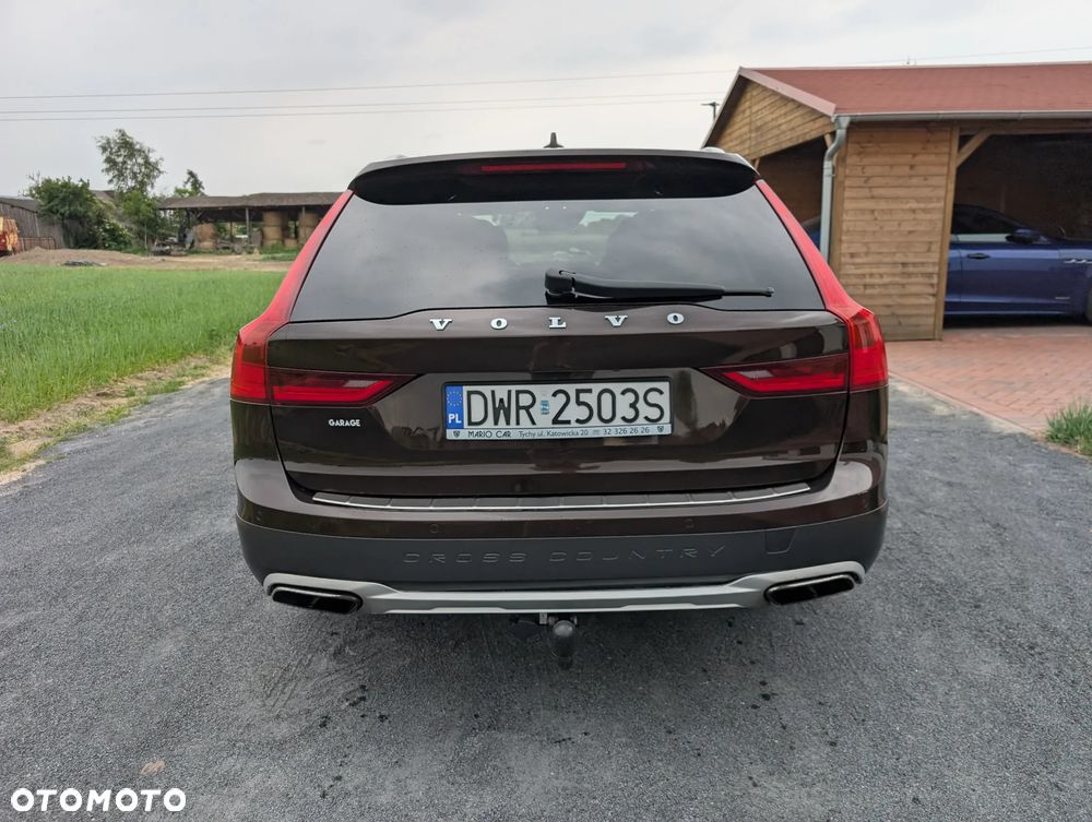 Volvo V90 D5 AWD Inscription - 8