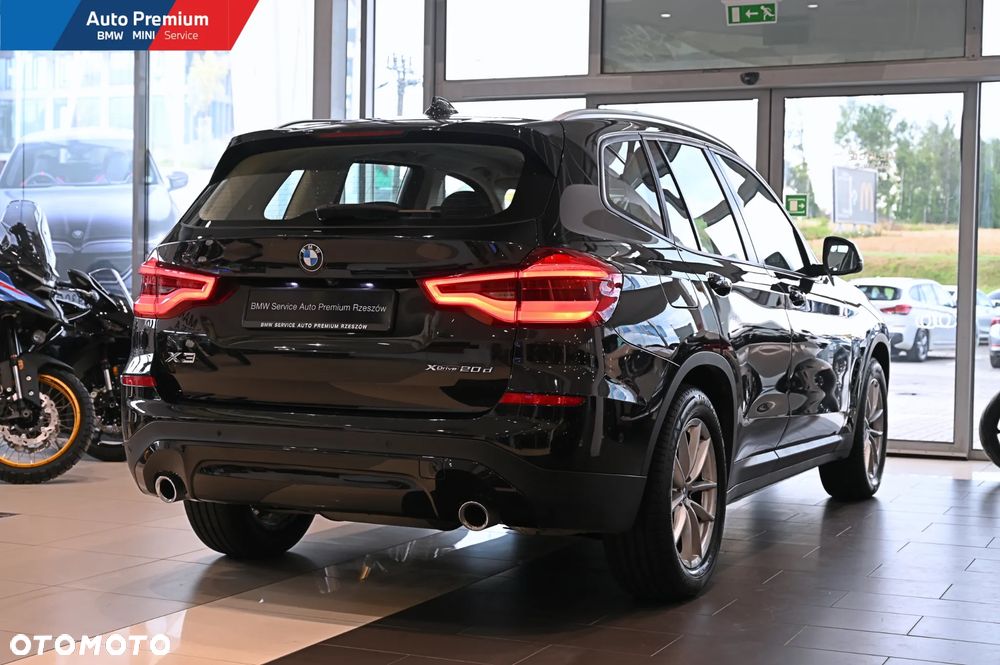 BMW X3 xDrive20d Advantage - 21