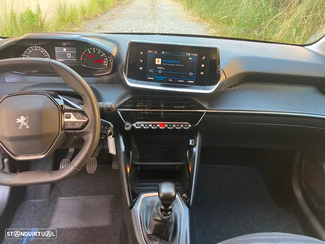 Peugeot 208 1.2 PureTech Allure - 17