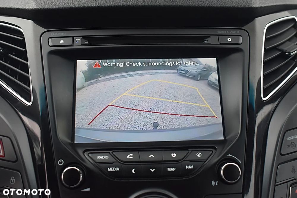 Hyundai i40 1.7 CRDi Comfort + - 25