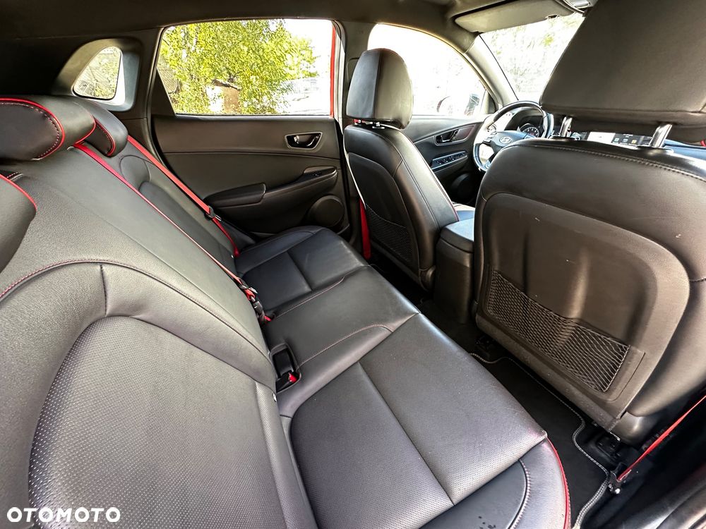 Hyundai Kona - 16