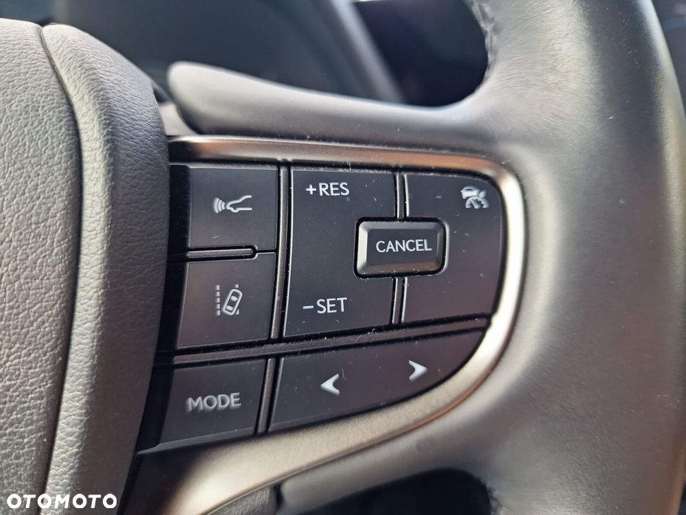 Lexus UX 250h GPF F Sport 2WD - 30