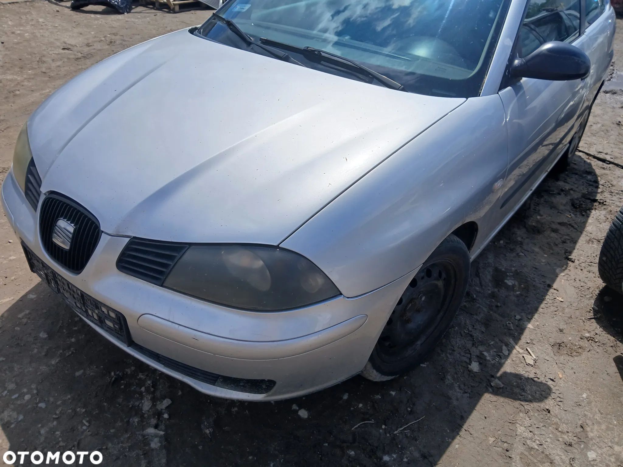 seat ibiza III fotel fotele kanapa deska kokpit podsufitka boczek boczki klamka podłokietnik licznik - 1