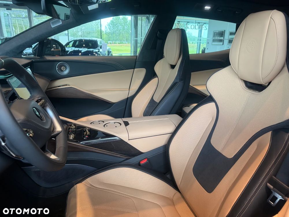 Lotus Eletre - 7