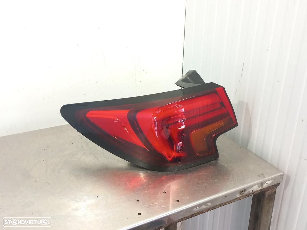 FAROLIM TRASEIRO ESQUERDO OPEL ASTRA K BERLINA 5P - 1