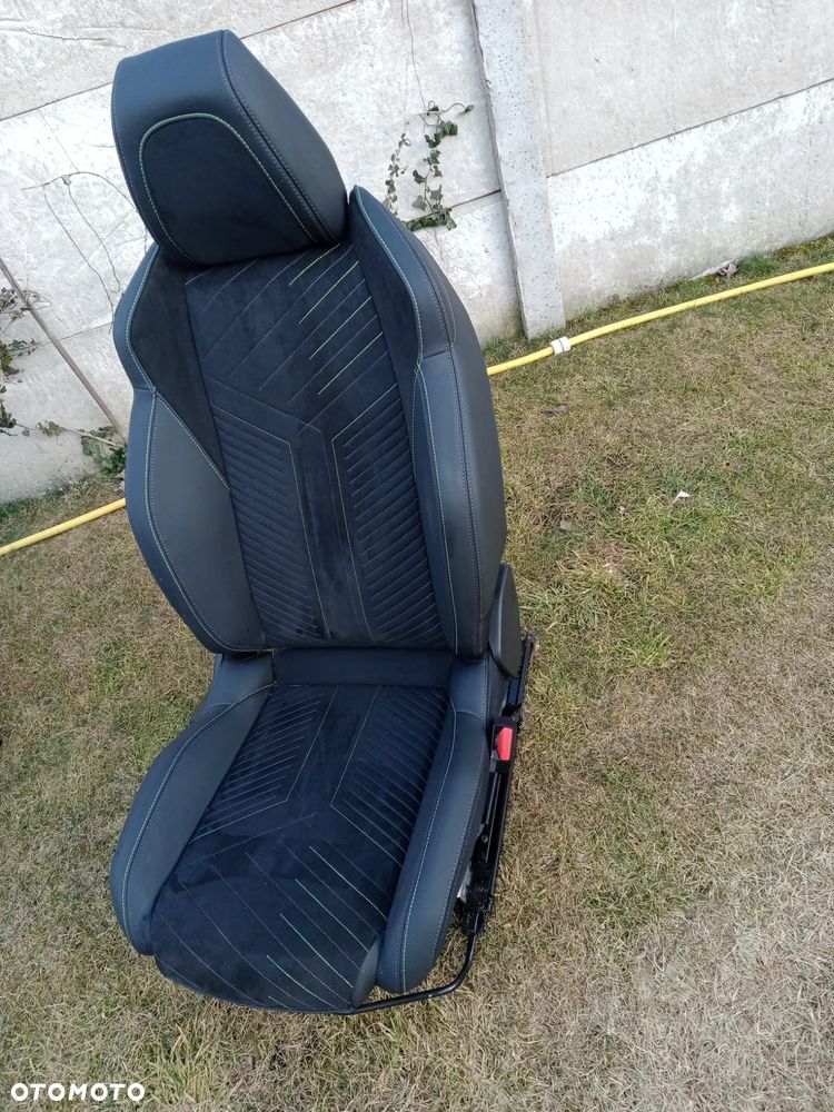 PEUGEOT 2008 II GT LINE FOTEL GRZANY KIEROWCY LUB FOTEL PASAŻERA 19- - 8