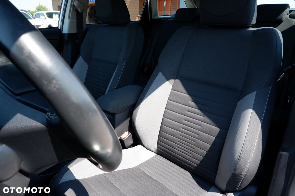 Toyota Auris 1.8 HSD Luna - 26