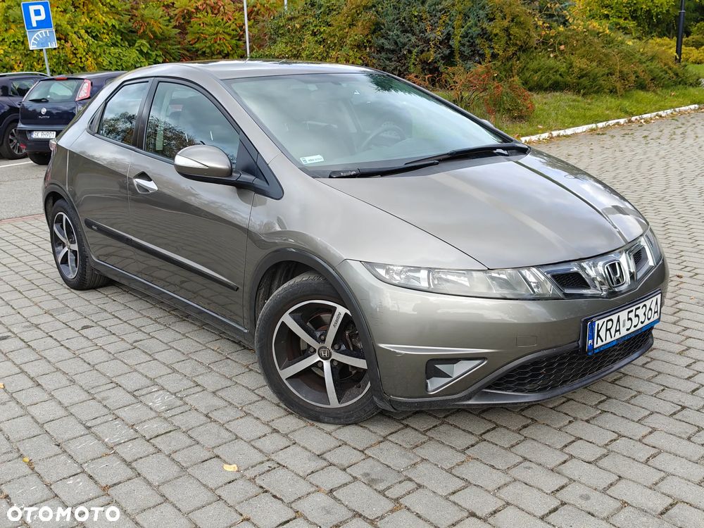 Honda Civic 1.8 Comfort - 11