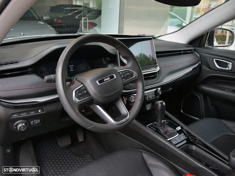 Jeep Compass 1.3 TG Trailhawk - 6
