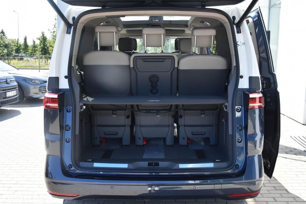 Volkswagen Multivan - 11